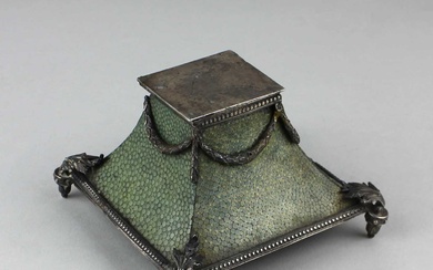 An Edwardian silver mounted shagreen inkwell by Samuel Jacob