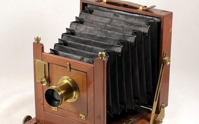 An Un-named Half Plate Wood & Brass Field Camera
