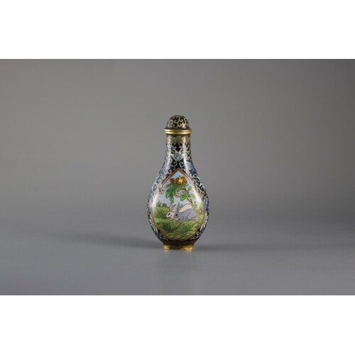 An attractive Cloisonne Snuff Bottle, c. 1900H: 8.5cm An at...
