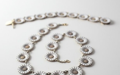 Anton Michelsen Daisy Gilt Silver enamel Choker Necklace and Bracelet c1950