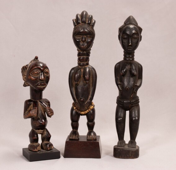 BAULE, IVORY COAST, AFRICAN CARVED WOOD GROUP OF THREE STANDING FEMALE FIGURES H 9.5"-14.75"