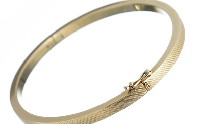 Bracelet demi-esclave ovale en or jaune par RW avec dessin sinusoïdal