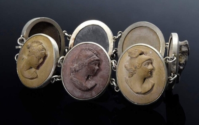 Bracelet with 7 lavacames "Antique heads" in pewter setting, Italy 1st half 19th c., l. 18,7cm, somewhat defective