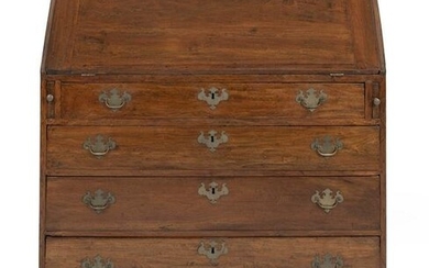 CHIPPENDALE SLANT-LID DESK Late 18th Century Height