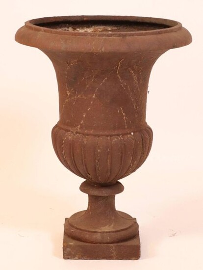 Cast iron Medici vase. Height: 67 cm