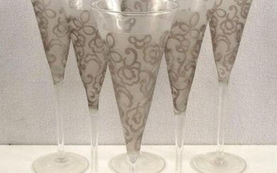 Champagne flutes - etched overlay