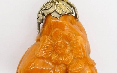 Chinese Amber Buddhist Hand Citron Pendant