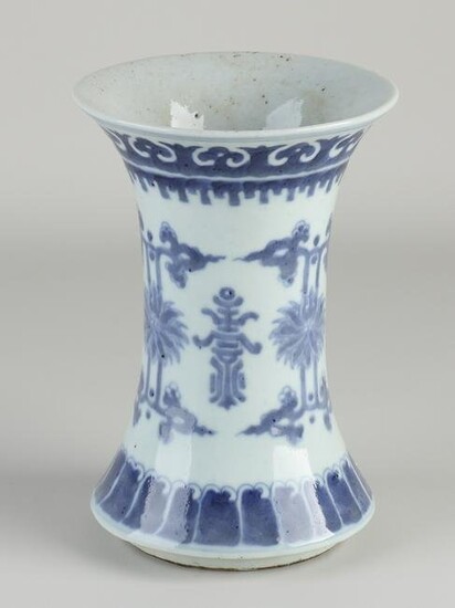 Chinese vase, H 16.5 cm.