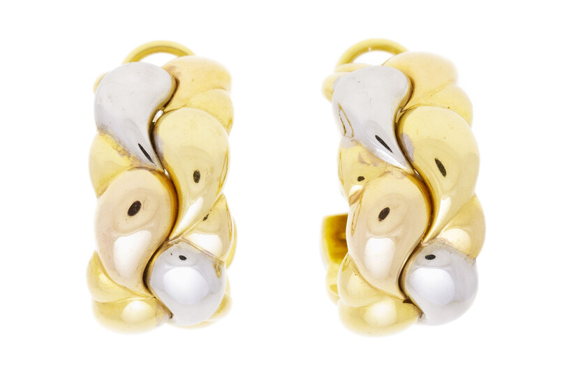 Chopard, Casmir, paire de boucles d'oreilles 3 ors 750, signées, h. 2.2 cm, 29g, boîte