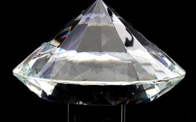 Crystal diamond on pedestal