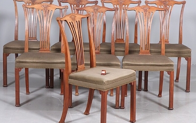 Danish cabinetmaker: Set of eight mahogany chairs with profiled legs, carved with stylized ornaments. H. 95 cm. (8)