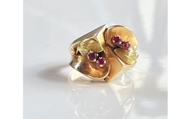 Design Ring 18K Gold ring with Pink Rubies