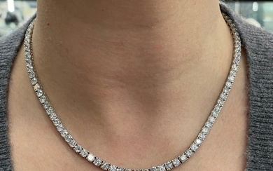 Diamond Straight Line Necklace 25.85 Carats Average 0.25cts 18 Karat White Gold