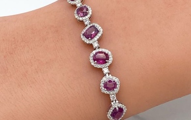 GIA Kashmir Unheated Sapphire And Diamond Bracelet
