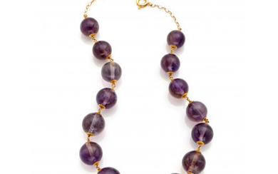 Graduated amethyst bead yellow gold necklace, beads from mm 16.09 to mm 22.40 circa, g 142.59 circa, length cm 48.50...