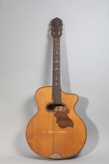 Guitare GEROME à MIRECOURT En l'état - Lot 48 - Art Richelieu - Castor Hara