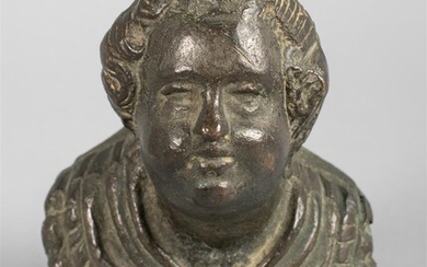 ITALIAN BRONZE HANDLE IN THE FORM OF A PUTTO BUST, IN THE MANNER OF NICCOLO ROCCATAGLIATA, LATE 16TH/EARLY 17TH CENTURY