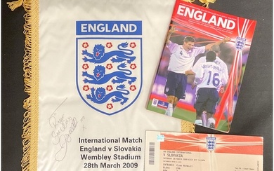 International Match Pennant signed by David Beckham England ...