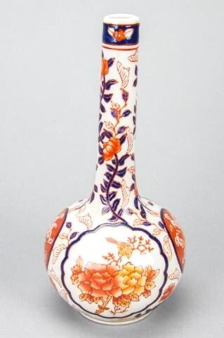 Japanese Imari Porcelain Bud Vase w 6 Character