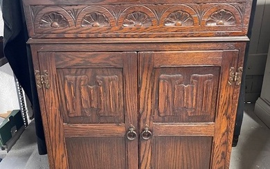 Jaycee Solid Oak Cabinet. Size: W 74cm x D 48cm x H 89cm.
