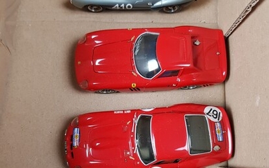 LOT de 4 véhicules échelle 1/43 métal : 1x Tameo Ferrari 166 by L. Tameo...