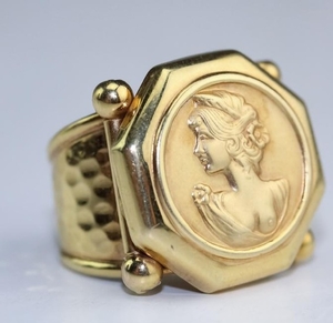 Ladies 14k Italian Gold Figural Cameo Relief Ring