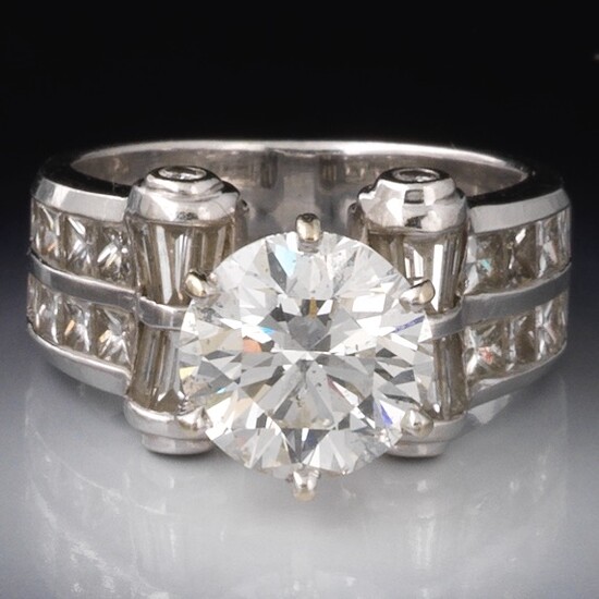 Ladies' 2.90 Carat Round Diamond Engagement Ring