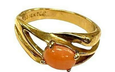 Ladies Coral Ring Size 6