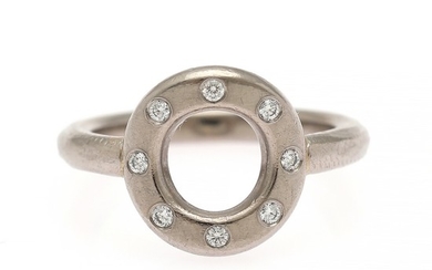 Marianne Dulong: “Anello” diamond ring set with numerous brilliant-cut diamonds, mounted in 18k white gold. Size app. 52.5.
