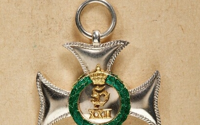 Orden & Ehrenzeichen Deutschland - Reuß : Croix du Mérite de 3e classe, 1ère section...
