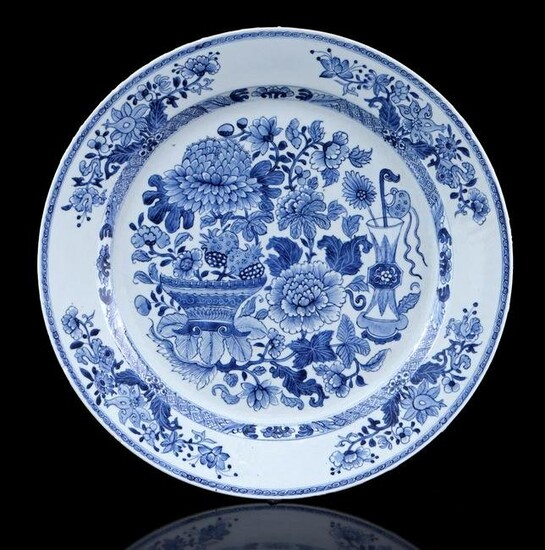 Porcelain dish with blue and white floral decor
