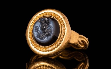 ROMAN BANDED AGATE INTAGLIO WITH ATHENA IN SOLID GOLD RING