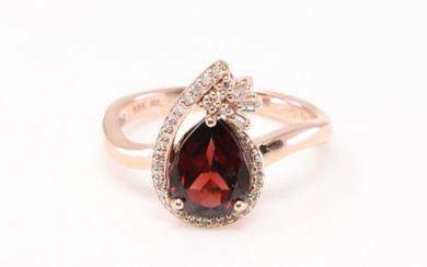 Rose Gold Garnet Diamond Ring.