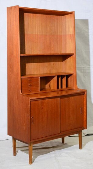 Scandinavian Modern Bookshelf / Pull Out Desk