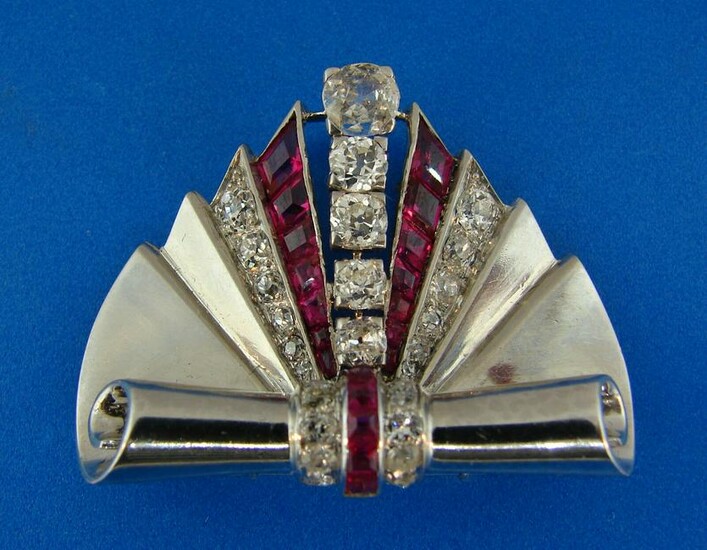 Van Cleef & Arpels Diamond Ruby Platinum CLIP Pin