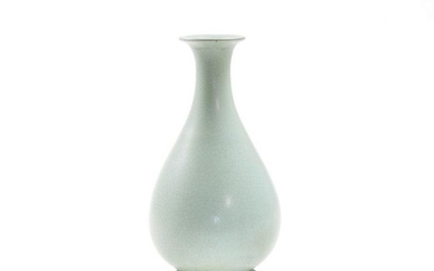 Very Fine Chinese Ru-Type Porcelain Vase