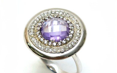 WHITE GOLD RING, DIAMONDS WITH FACETED CENTRAL AMETHYST.