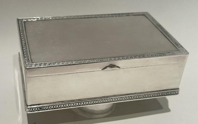 iGavel Auctions: FABERGE RUSSIAN 84 SILVER BOX 19th c. FR3SH