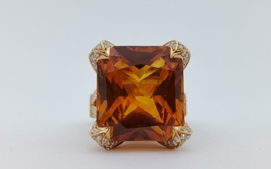 14 kt. Yellow gold - Ring - 30.62 ct Sapphire - Diamond