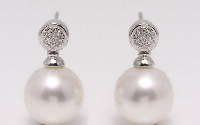 18 kt. White Gold - 10x11mm Round South Sea Pearls