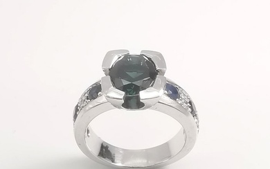18 kt. White gold - Ring - 2.70 ct Sapphire - Diamonds