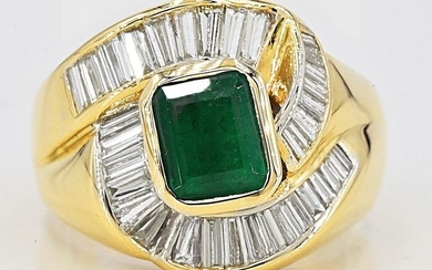 18 kt. Yellow gold - Ring - 2.07 ct Emerald - 2.66 Ct Diamonds