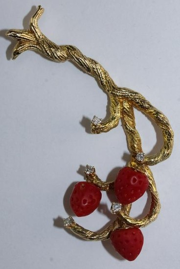 18K Gold Diamond Dangling Coral Strawberry Pendant
