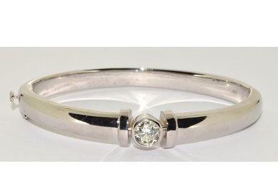 18ct white gold Diamond solitaire bangle Diamond is approx 1...
