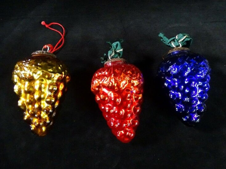 3 INDIAN KUGEL GLASS ORNAMENTS GOLD/RED/BLUE GRAPE CLUSTERS 4.25"-4.5" H