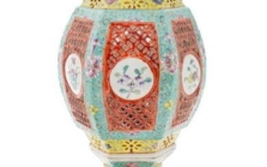 * A Chinese Famille Rose Porcelain Lamp
