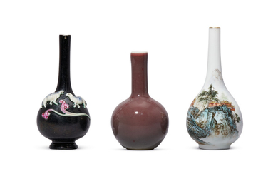 THREE PORCELAIN MINIATURE VASES, QING DYNASTY, 18TH-20TH CENTURY