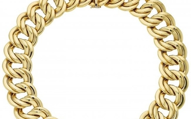 55049: Gold Necklace The 14k gold double curb link nec