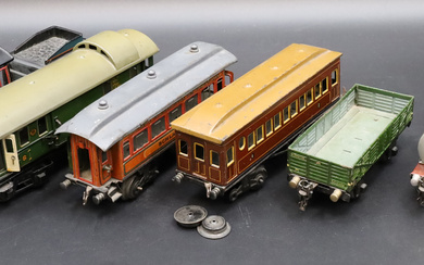 7-piece set. MÄRKLIN and BING. Tender locomotive. Wagons.
