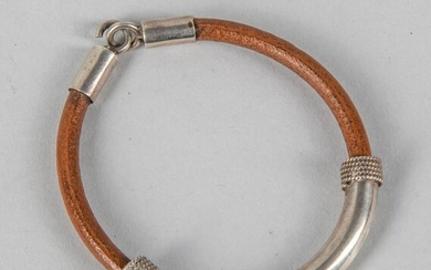 800 Silver Leather Hook Bangle Bracelet